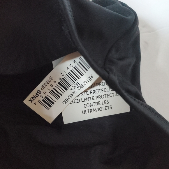 NWT Women's Med Black thin stripe one piece swimsuit good coverage SPF 50 - Picture 4 of 9